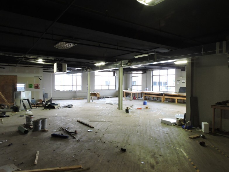 More Photos Of 301 Winchester Ave, Martinsburg Light Manufacturing For Sale