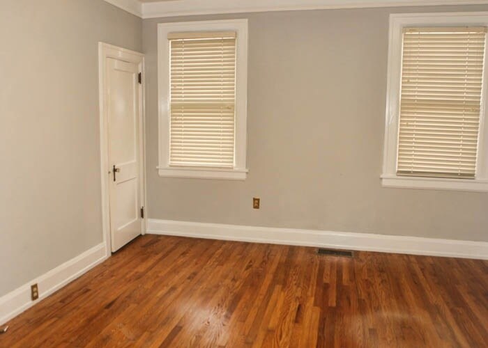 More Photos Of 305 E Calhoun St, Anderson Office For Lease