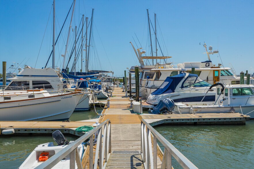 More Photos Of 65 Lewis Blvd, Saint Augustine Marina For Sale