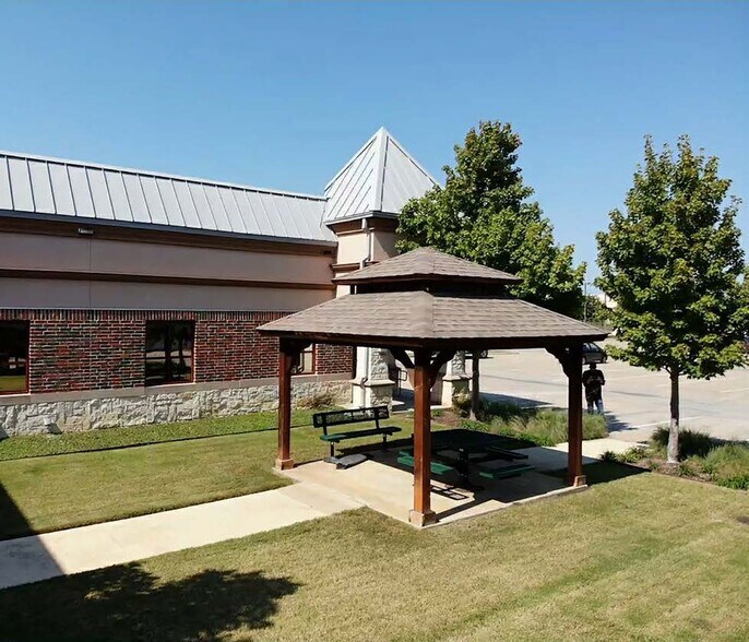 More Photos Of 810 E Ralph Hall Pky, Rockwall Medical For Lease
