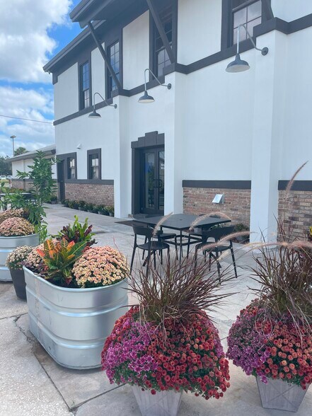 More Photos Of 343 N Bay St, Eustis Coworking Space