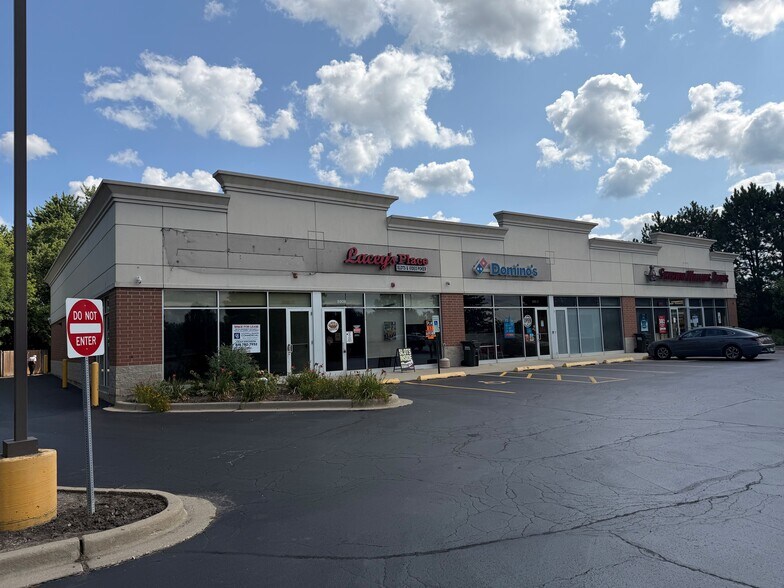 More Photos Of 890 S Rand Rd, Lake Zurich Unknown For Lease