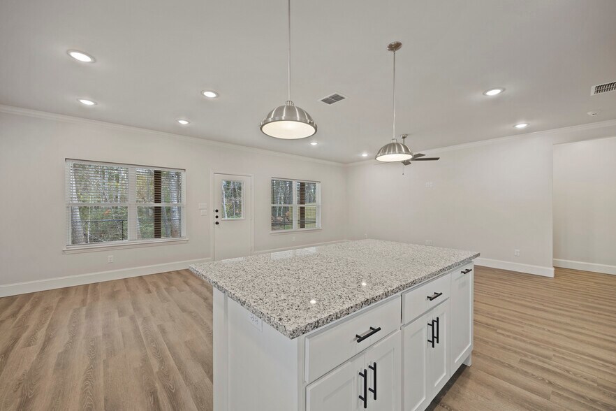 More Photos Of 17569 County Road 196, Flint Apartments For Sale
