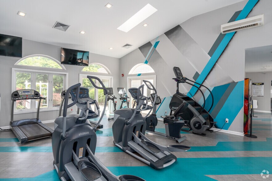 More Photos Of 9071 Mill Creek Rd, Levittown Apartments For Lease