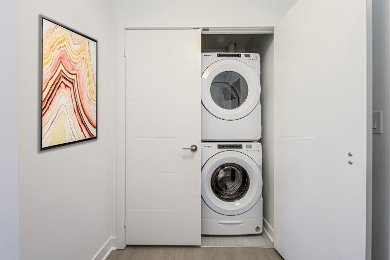 More Photos Of 45 Railroad St, Brampton Apartments For Lease