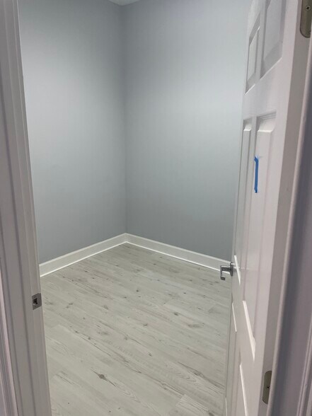 More Photos Of 12420 San Jose Blvd, Jacksonville Medical For Lease