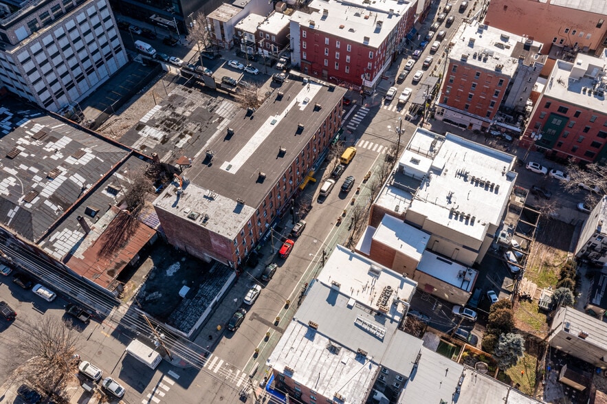 More Photos Of 358 Grove St, Jersey City Storefront Retail Residential For Lease