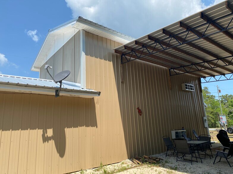 More Photos Of 1001 Highway 98 E, Carrabelle Hotel For Sale