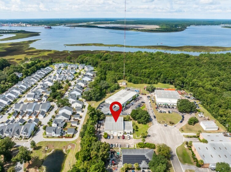 More Photos Of 497 Jessen Ln, Charleston Warehouse For Lease