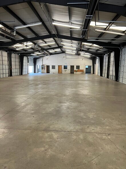 More Photos Of 3400 Carlins Park Dr, Baltimore Manufacturing For Lease