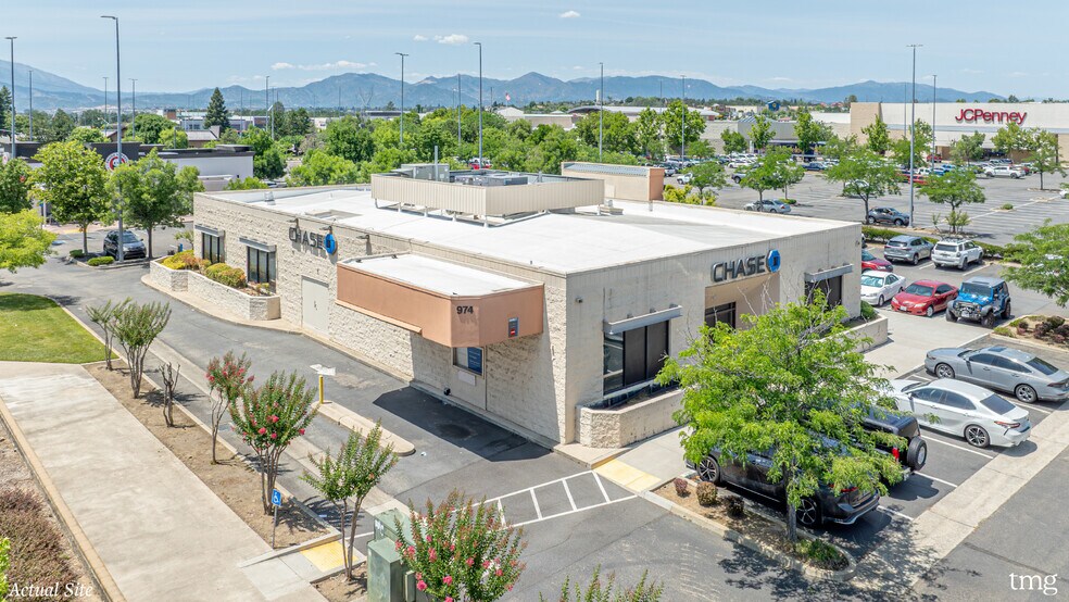 More Photos Of 974 Dana Dr, Redding General Retail For Sale