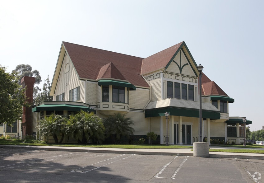 More Photos Of 3630 Park Sierra Dr, Riverside Office For Lease