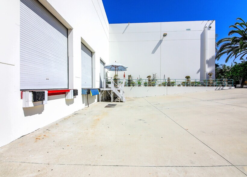 More Photos Of 1495 W 139th St, Gardena Industrial For Sale