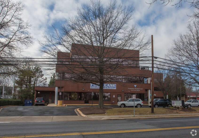 Primary Photo Of 8507 Oxon Hill Rd, Oxon Hill Coworking Space