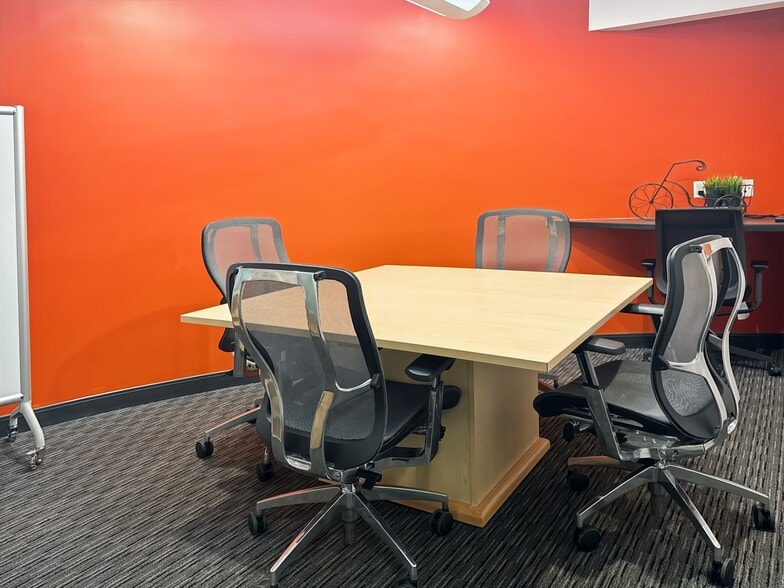 More Photos Of 333 University Ave, Sacramento Coworking Space