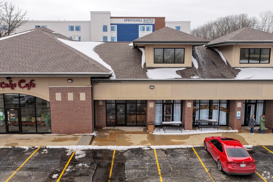 Primary Photo Of 6220 Nesbitt Rd, Madison Unknown For Lease