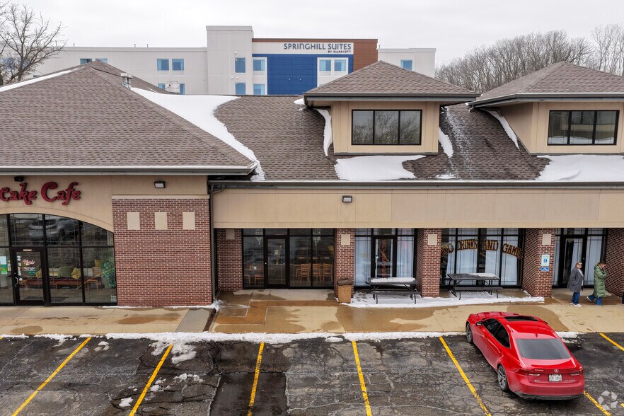 Primary Photo Of 6220 Nesbitt Rd, Madison Unknown For Lease