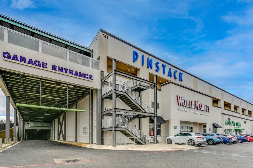 More Photos Of NW Loop 410 @ Blanco Rd, San Antonio Unknown For Lease