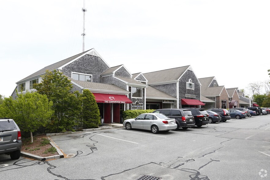 More Photos Of 205 Worcester Ct, Falmouth Loft Creative Space For Sale