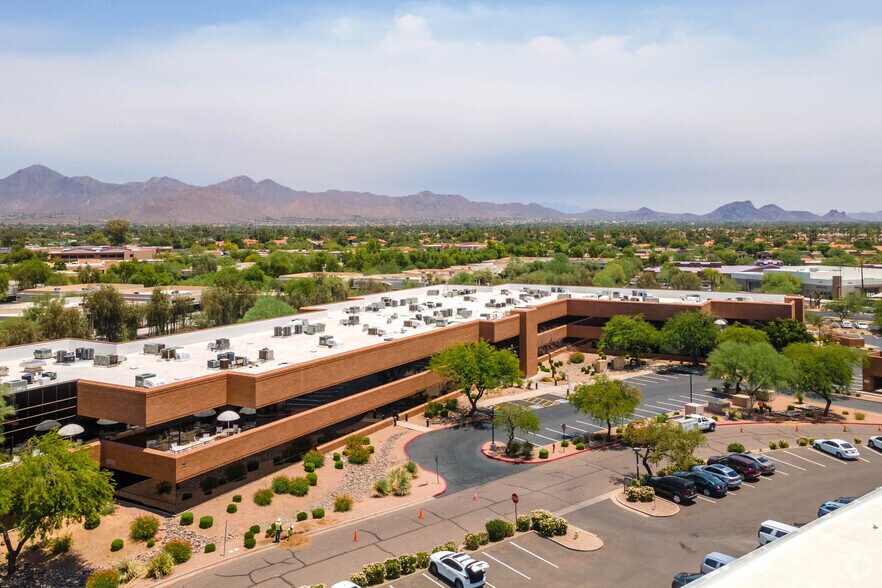 More Photos Of 10001 N 92nd St, Scottsdale Office For Lease