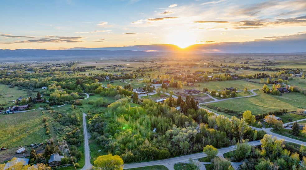 More Photos Of 440 W Alta Ski Hill Rd, Alta Hotel For Sale