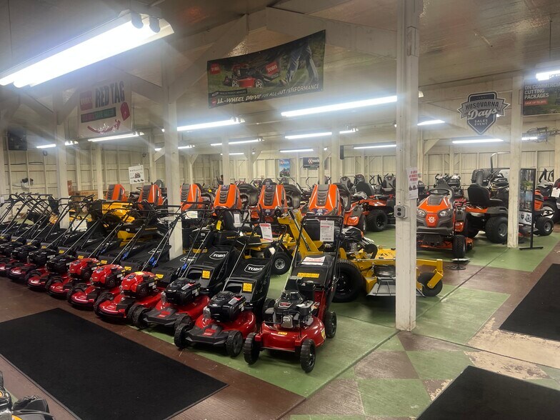 More Photos Of 10190 Old Indian Head Rd, Upper Marlboro Freestanding For Sale