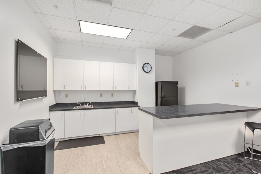 More Photos Of 10304 Spotsylvania Ave, Fredericksburg Office For Lease