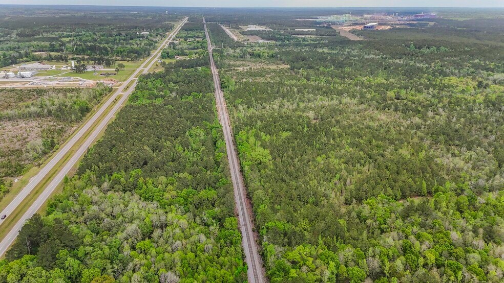 More Photos Of 0 US Highway 43 N., Mount Vernon Land For Sale