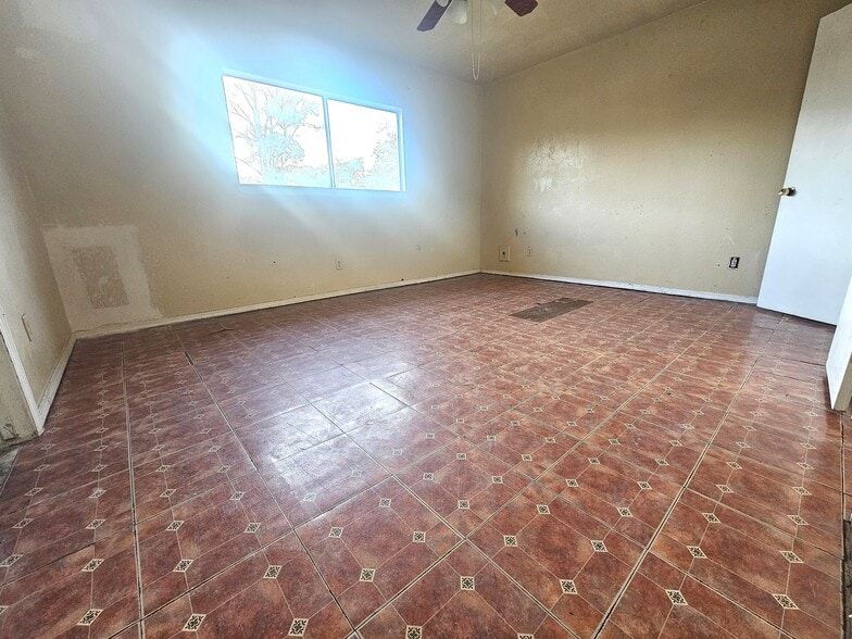 More Photos Of 2131 Campbell Rd, Houston Schools For Sale