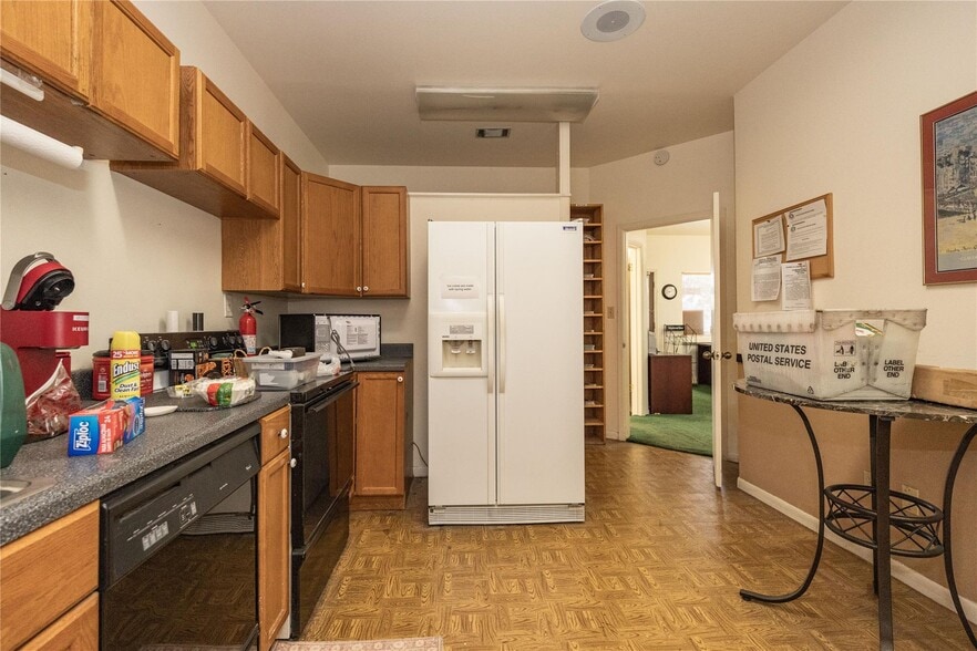 More Photos Of 101 FM 3237, Wimberley Office For Sale