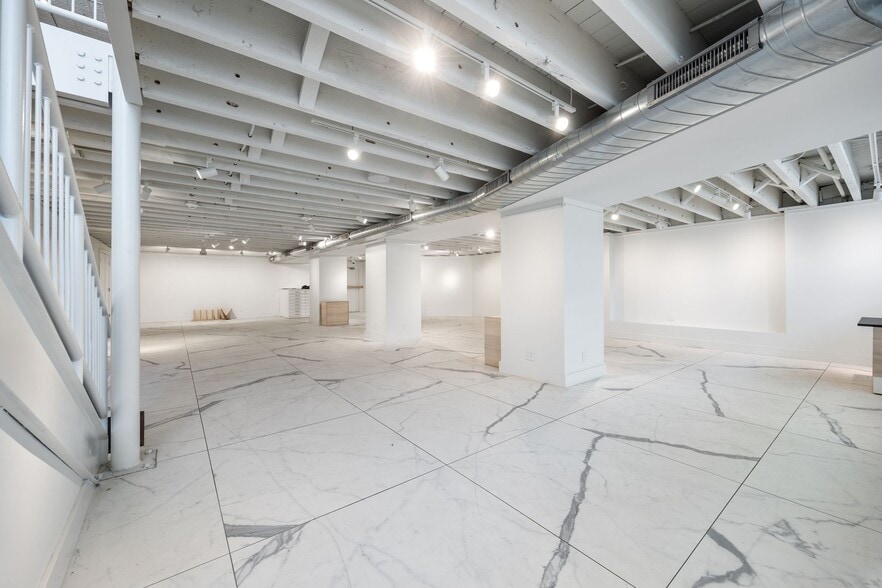 More Photos Of 1910 W North Ave, Chicago Storefront Retail Residential For Sale