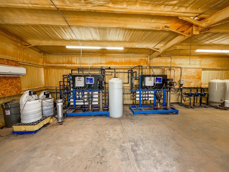 More Photos Of 906 S Highway 285, Pecos Warehouse For Sale