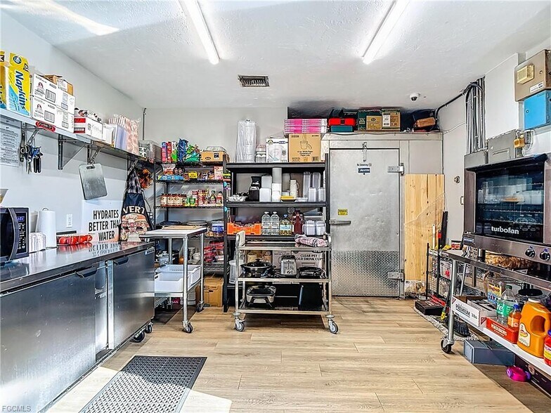 More Photos Of 4443 Loblolly Bay Rd, LaBelle General Retail For Sale