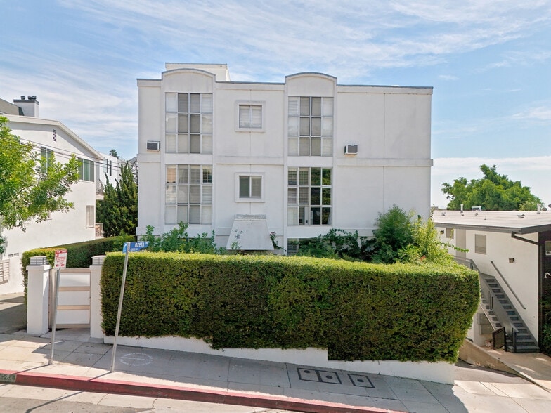 More Photos Of 1214 N Clark St, West Hollywood Apartments For Sale