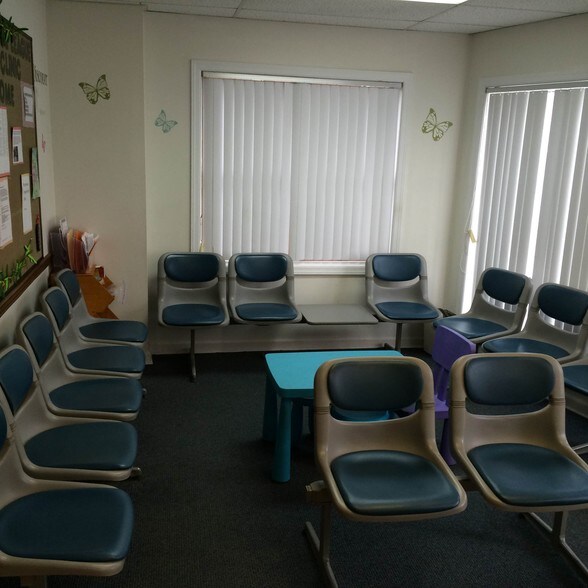 More Photos Of 220 Main St, Center Moriches Medical For Lease