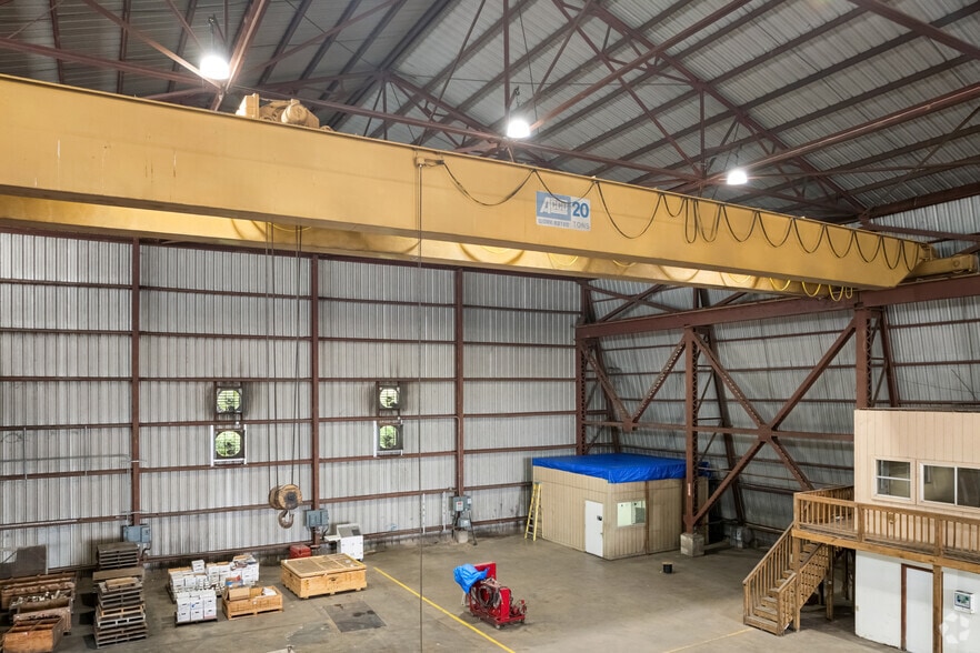 More Photos Of 12050 Proctor St, Houston Warehouse For Lease