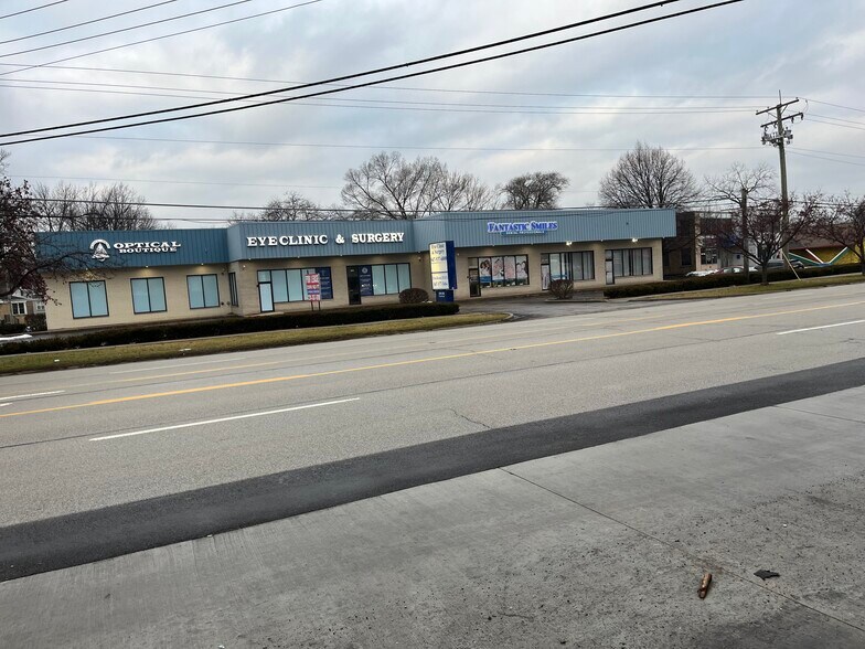 Primary Photo Of 299-303 E Rand Rd, Mount Prospect Storefront Retail Office For Lease