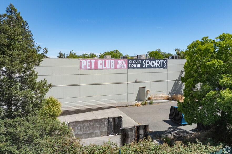 More Photos Of 1935 Santa Rosa Ave, Santa Rosa Freestanding For Lease