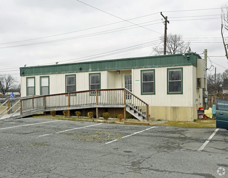 More Photos Of 2600 E Broadway St, West Memphis Auto Dealership For Sale