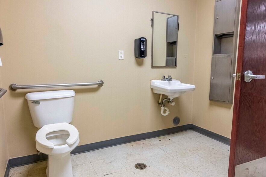 More Photos Of 1 Rooster Way, Barry Industrial For Sale