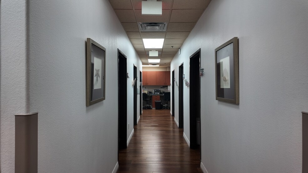More Photos Of 9150 W Indian School Rd, Phoenix Medical For Sale