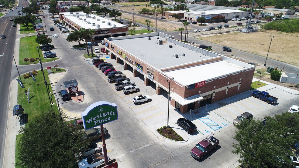 More Photos Of 5112 McPherson Rd, Laredo Unknown For Lease