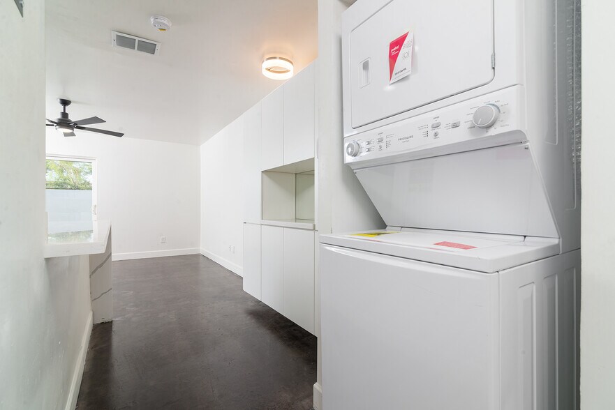 More Photos Of 3219-3225 N 66th St, Scottsdale Apartments For Sale