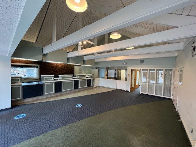 Primary Photo Of 148 Great Rd, Stow Bank For Lease