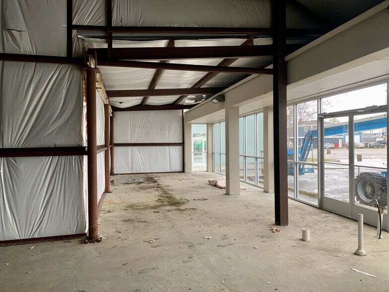 More Photos Of 6314 Jefferson Hwy, Harahan Light Distribution For Sale