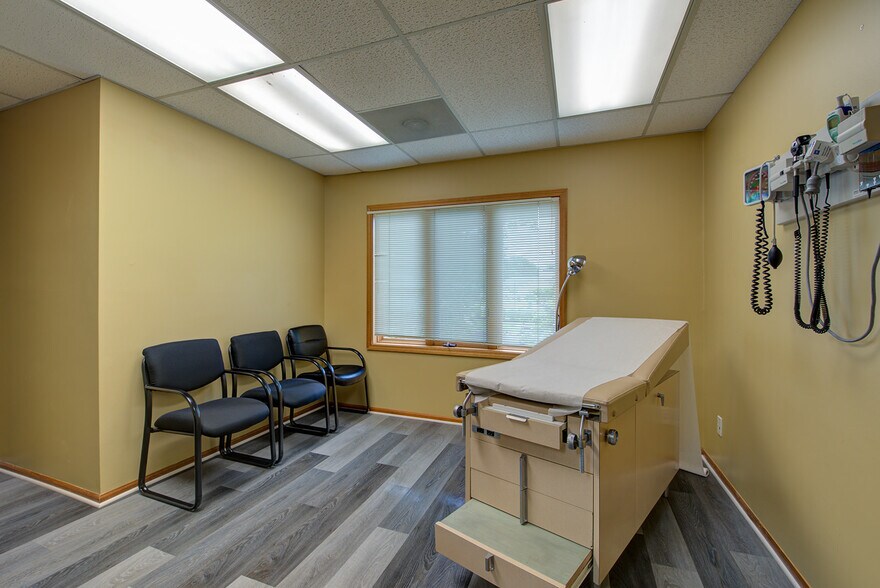 More Photos Of 1181 N Milford Rd, Milford Medical For Lease