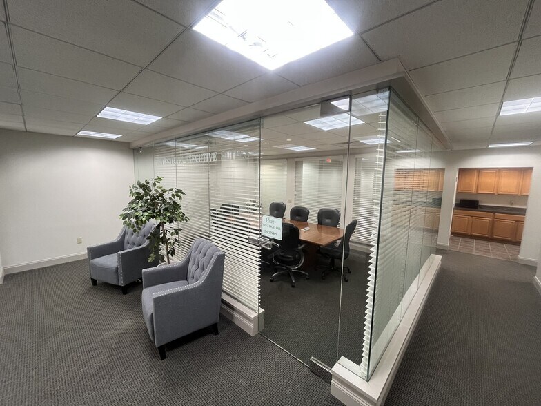 More Photos Of 101 Progress Dr, Doylestown Medical For Lease