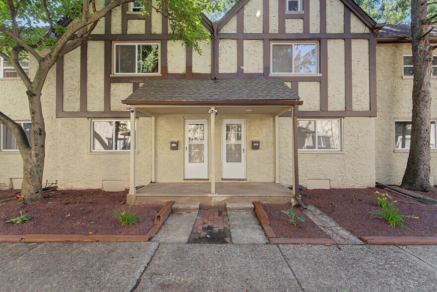More Photos Of 607 W Maple Ave, Merchantville Apartments For Sale