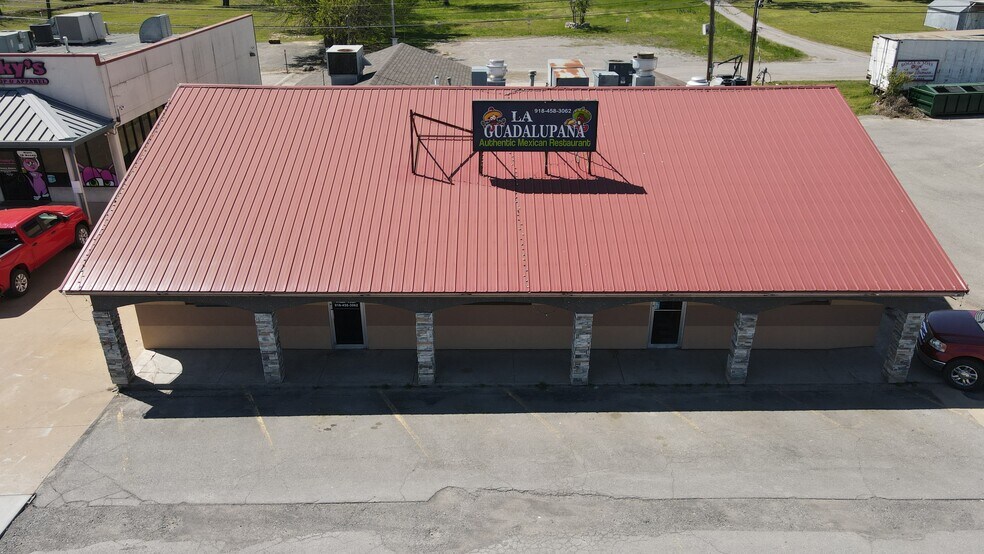 Primary Photo Of 1310 S Muskogee Ave, Tahlequah Restaurant For Sale