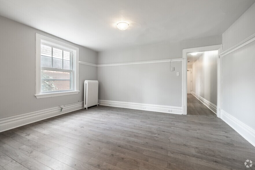 More Photos Of 46 Carlyle Ave, Ottawa Apartments For Sale